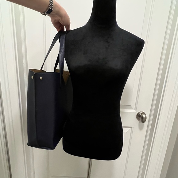 Neiman Marcus Shopper Tote in Navy - Picture 5 of 8